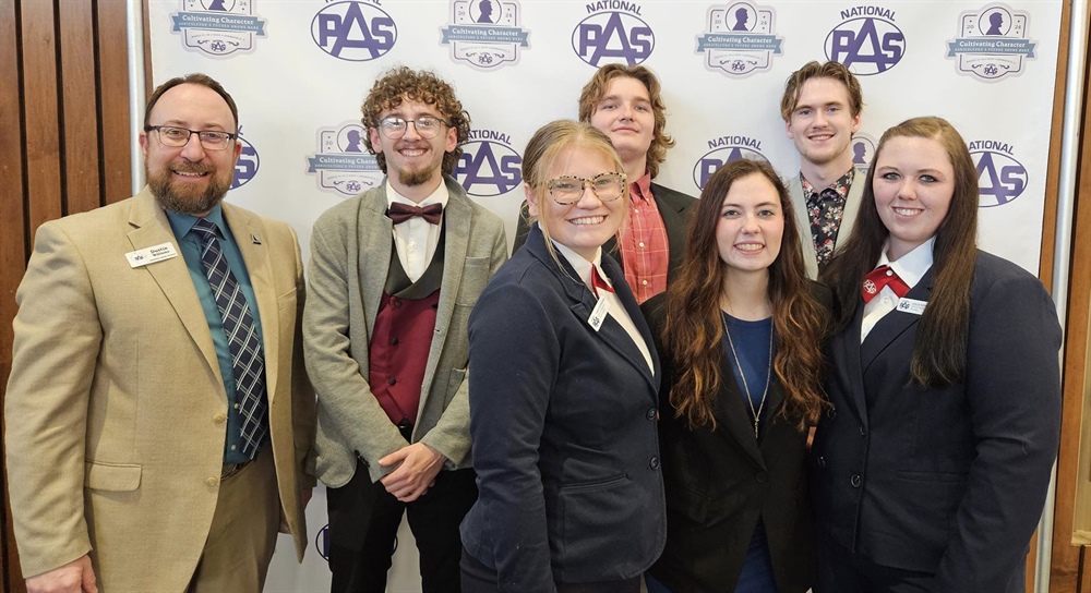 Agriculture Students Participate in State, National Conferences